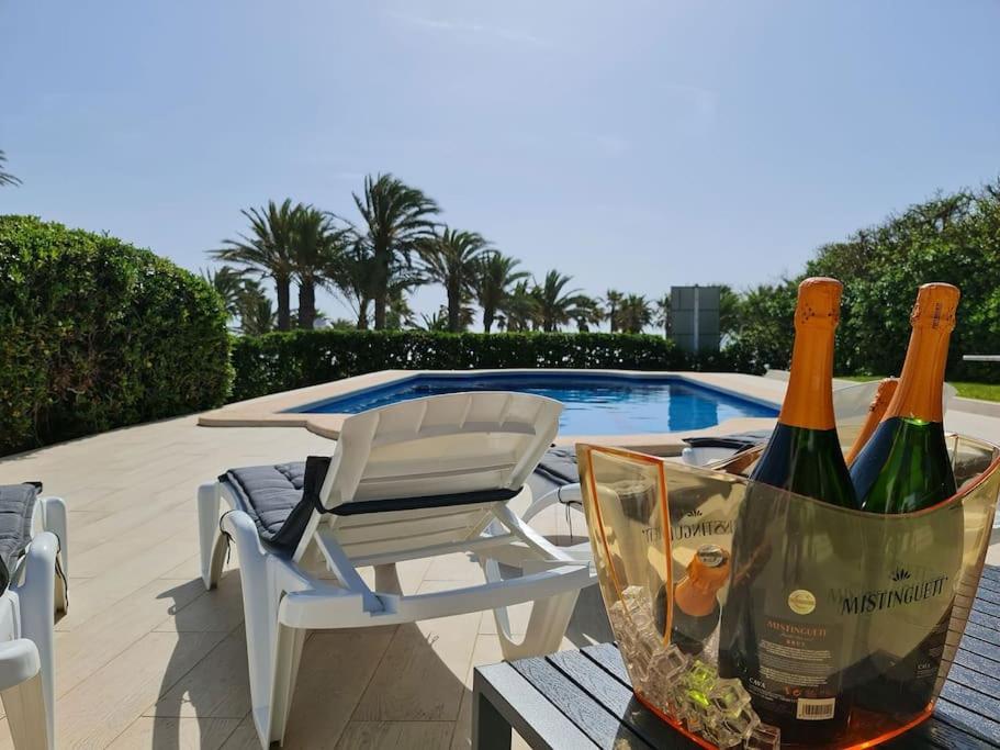 Villa On The Beach Playa Flamenca 오리후엘라 외부 사진